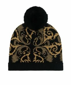 Camilla EBoutique (US) KNIT BEANIE WITH POM POM SOLID BLACK