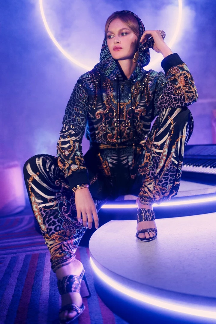 Camilla EBoutique (US) Up To 40% Off HOODY SWEATER WITH POCKETS SHES GOT GRACE