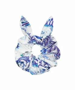 Camilla EBoutique (US) SCRUNCHIE TALKING ABOUT A REVOLUTION