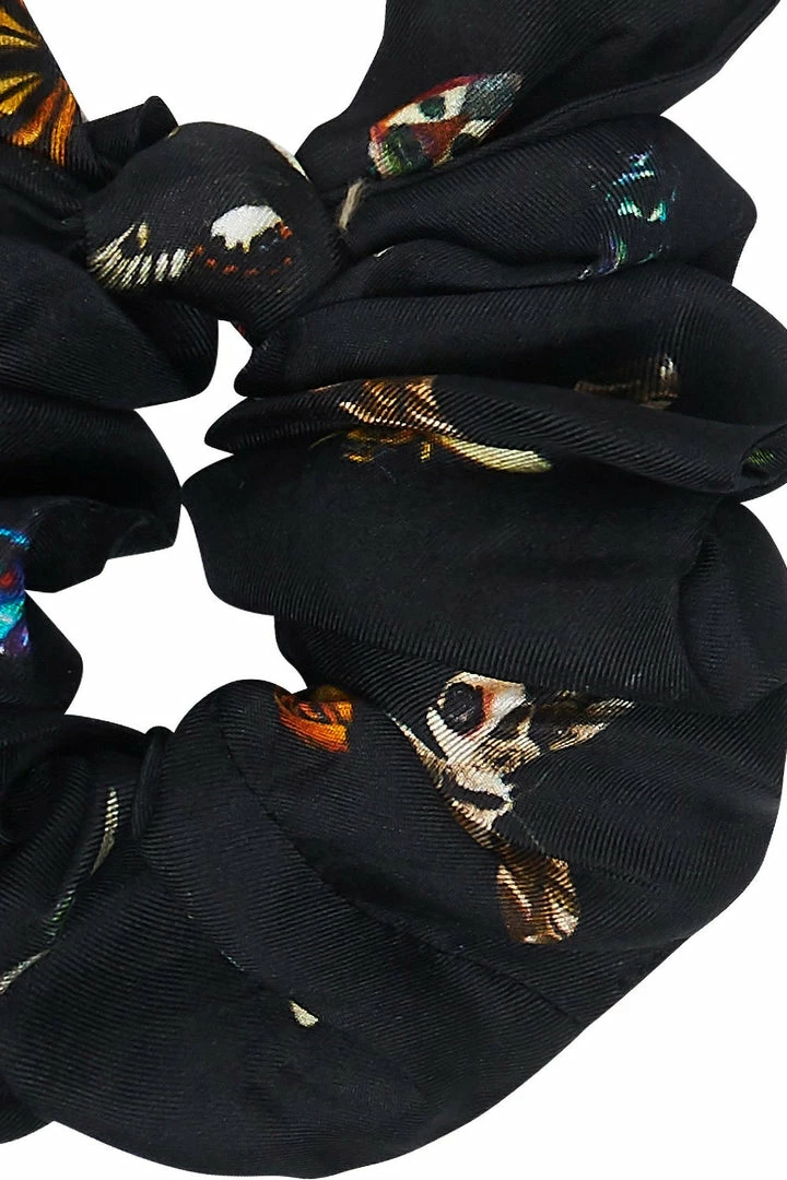 Camilla EBoutique (US) SCRUNCHIE MATERNAL INSTINCT