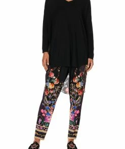 Camilla EBoutique (US) V NECK JUMPER WITH PRINT BACK BLUSHING MANOR Up To 30% Off
