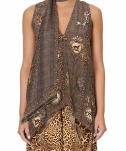 Camilla EBoutique (US) Up To 30% Off HANDKERCHIEF HEM TOP LADY LODGE