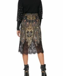 Camilla EBoutique (US) GATHERED CUFF FITTED KNIT ABINGDON PALACE