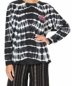 Camilla EBoutique (US) LONG SLEEVE LOOSE TEE SWINGING SIXTIES