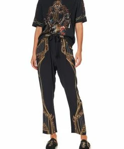 Camilla EBoutique (US) OVERSIZE BAND TEE BELLE OF THE BAROQUE