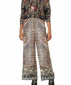 Camilla EBoutique (US) ROUND NECK SWEATER GOTHIC GODDESS