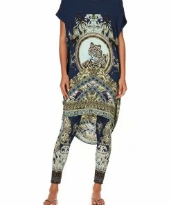 Camilla EBoutique (US) LONG SCOOP BACK HEM T-SHIRT A LITTLE PAST TWILIGHT Sale Activewear & Loungewear