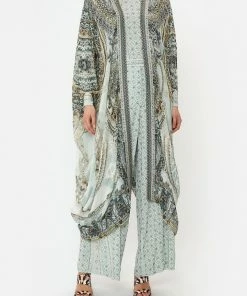 Camilla EBoutique (US) LAYER WITH CENTRE BACK PANEL FREE ESPIRITU Clothing