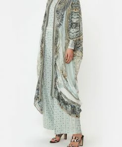 Camilla EBoutique (US) LAYER WITH CENTRE BACK PANEL FREE ESPIRITU Clothing