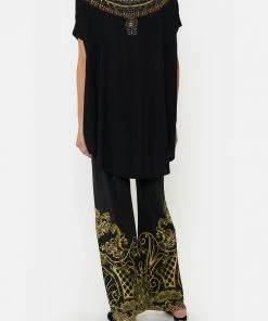 Camilla EBoutique (US) LOOSE FIT TEE SHADOWS OF ARMADA