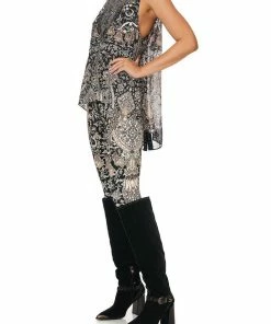 Camilla EBoutique (US) BUTTON BACK TOP DUST HER OFF