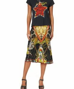 Camilla EBoutique (US) Up To 30% Off CURVED HEM FITTED TEE WONDER WOMAN