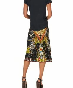 Camilla EBoutique (US) Up To 30% Off CURVED HEM FITTED TEE WONDER WOMAN