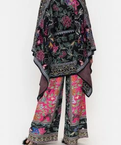 Camilla EBoutique (US) Clothing SHORT KNIT PONCHO WITH TIE TWILIGHTS TOKEN