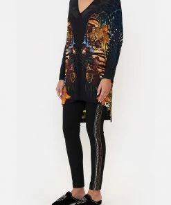 Camilla EBoutique (US) SIDE SPLIT TEE NATURAL INSTINCT