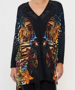 Camilla EBoutique (US) SIDE SPLIT TEE NATURAL INSTINCT