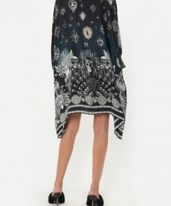 Camilla EBoutique (US) Clothing SHORT KAFTAN WITH CUFF ANIMAL ANARCHY