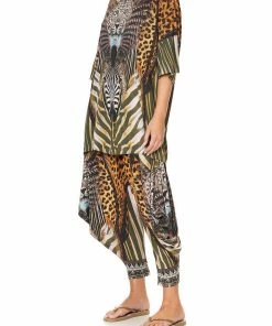 Camilla EBoutique (US) Sale Clothing SUPER OVERSIZED TEE NINE LIVES