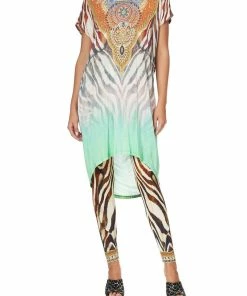 Camilla EBoutique (US) Sale Clothing LONG SCOOP BACK HEM T-SHIRT SAVANNAH