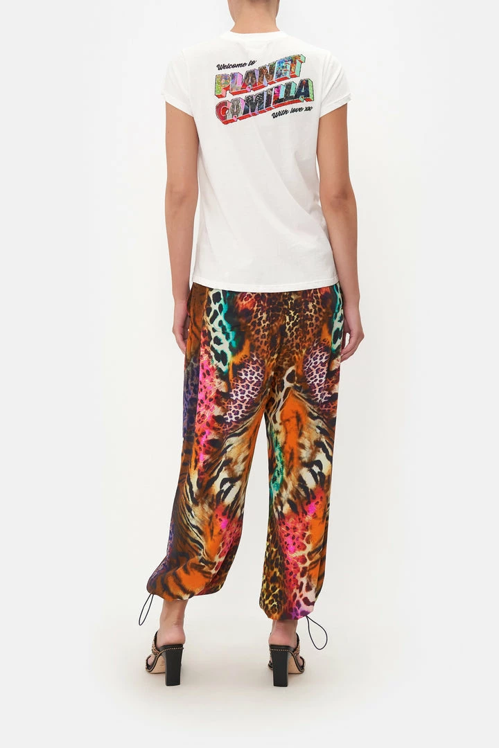 Camilla EBoutique (US) SLIM FIT ROUND NECK T-SHIRT SURREALIST XANADU