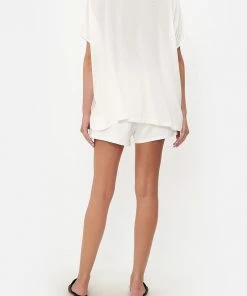 Camilla EBoutique (US) LOOSE FIT ROUND NECK TEE LOGO CAPSULE - SOLID WHITE Clothing