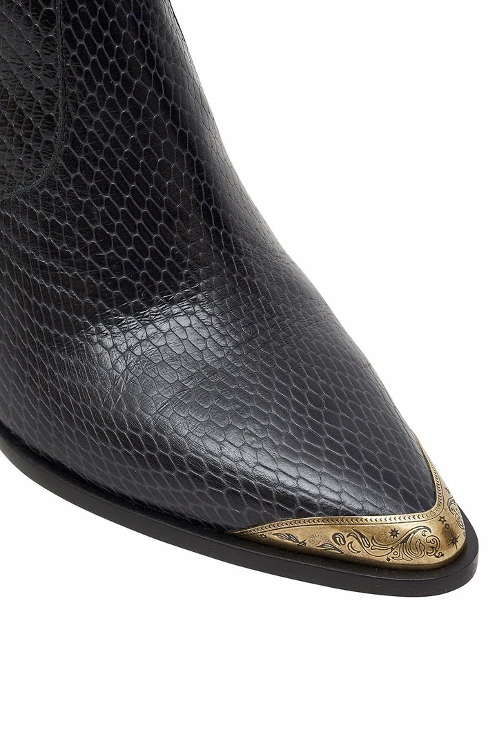 Camilla EBoutique (US) BLOCK HEEL BUCKLE BOOT SHES GOT GRACE