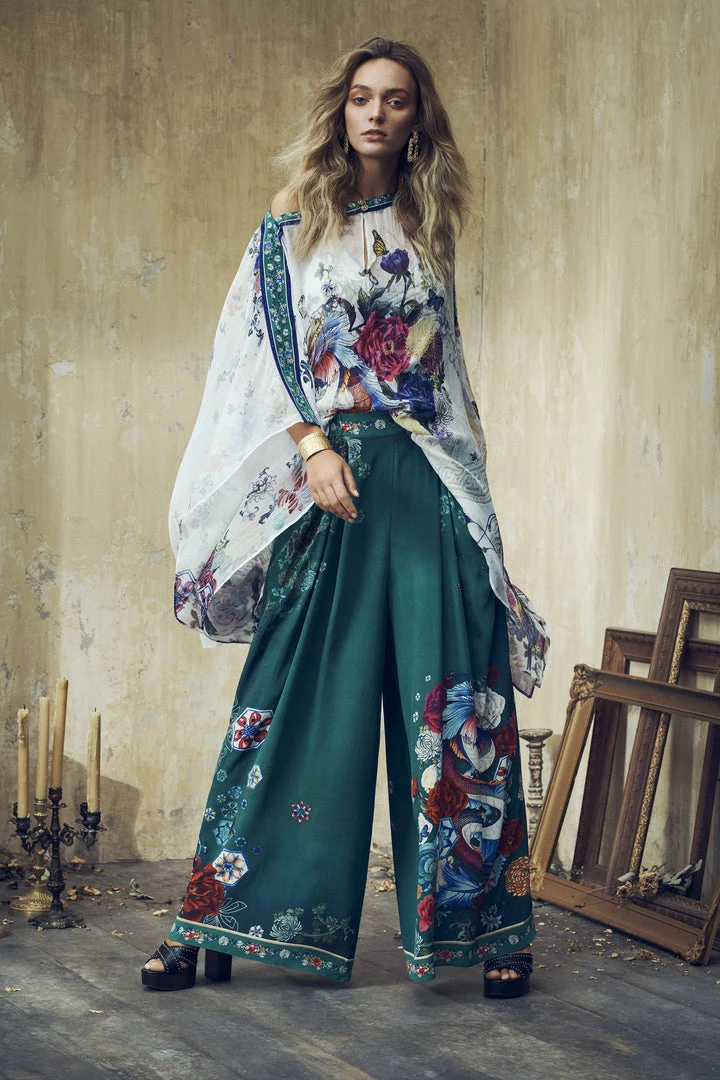 Camilla EBoutique (US) SHORT DRESS WITH BOAT NECKBAND GENTLE MOON