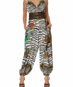 Camilla EBoutique (US) WIDE DOUBLE BUCKLE BELT FIRE AT NIGHT