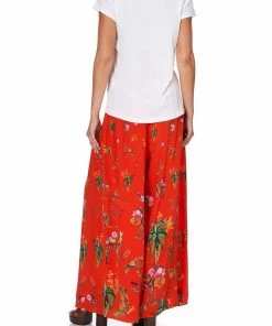 Camilla EBoutique (US) Up To 50% Off CURVED HEM FITTED TEE CINEMA PARADISO