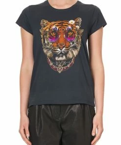 Camilla EBoutique (US) Up To 30% Off CURVED HEM FITTED TEE DRIFTING DREAMER