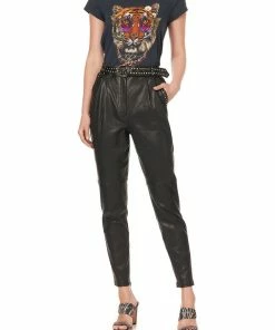 Camilla EBoutique (US) Up To 30% Off CURVED HEM FITTED TEE DRIFTING DREAMER