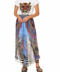 Camilla EBoutique (US) CURVED HEM FITTED TEE LOVE ON THE WING