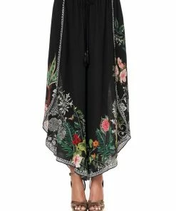 Camilla EBoutique (US) CURVED HEM PANT RAISED WITH WOLVES