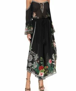 Camilla EBoutique (US) CURVED HEM PANT RAISED WITH WOLVES