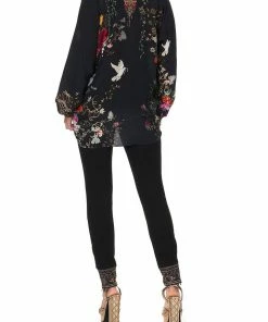 Camilla EBoutique (US) Up To 30% Off LACE UP BLOUSE MIRROR MIRROR