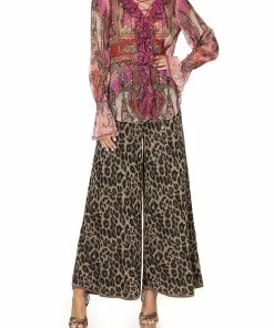 Camilla EBoutique (US) Up To 50% Off LACE UP RUFFLE BLOUSE LOTUS LOVERS