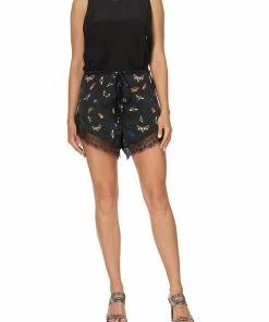Camilla EBoutique (US) LOOSE LACE HEM SHORT LOVE BUG