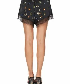 Camilla EBoutique (US) LOOSE LACE HEM SHORT LOVE BUG