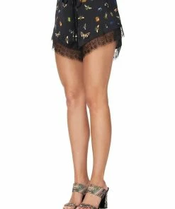 Camilla EBoutique (US) LOOSE LACE HEM SHORT LOVE BUG