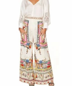 Camilla EBoutique (US) RAGLAN SLEEVE BUTTON UP TOP SOLID CREAM