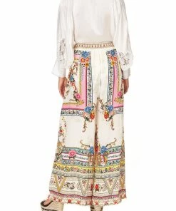 Camilla EBoutique (US) RAGLAN SLEEVE BUTTON UP TOP SOLID CREAM