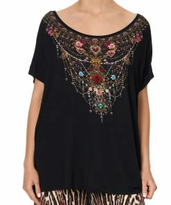 Camilla EBoutique (US) LOOSE FIT TEE A GIRL LIKE YOU Up To 30% Off