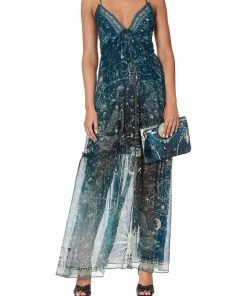 Camilla EBoutique (US) Up To 30% Off SMALL CANVAS CLUTCH INTO THE MYSTIQUE