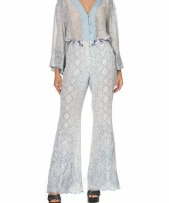 Camilla EBoutique (US) SOFT FLARE BUSH DIAMOND